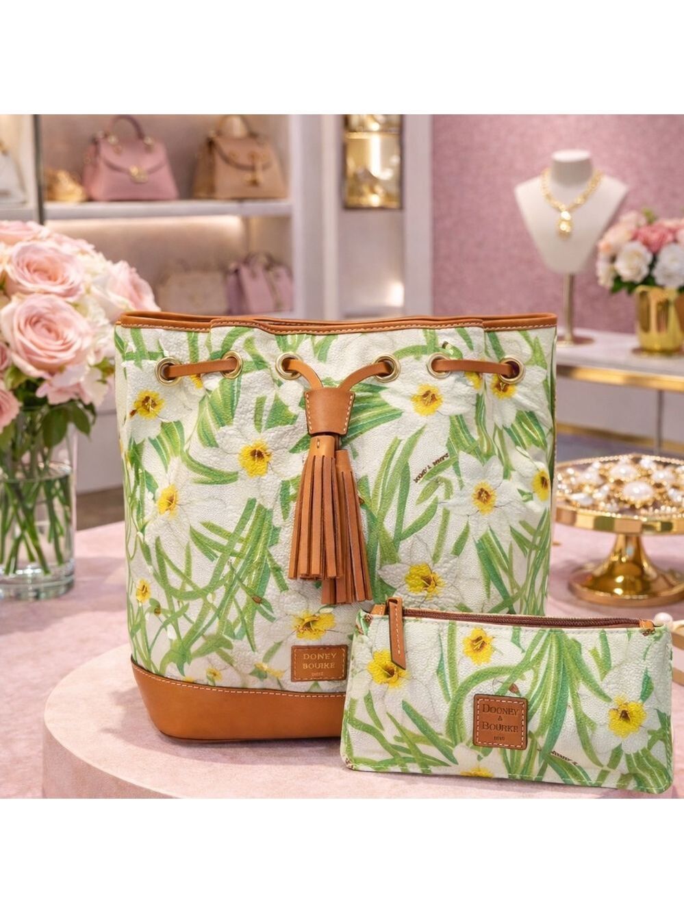 Dooney & Bourke Daffodil Drawstring Bucket Shoulder bag Wristlet Floral Set New